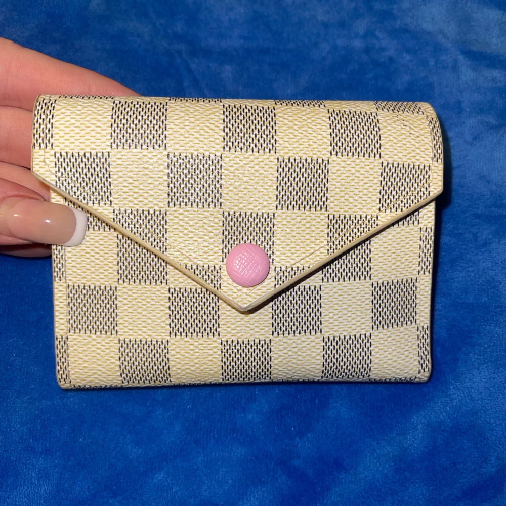 Checkered Cream and Pink Wallet